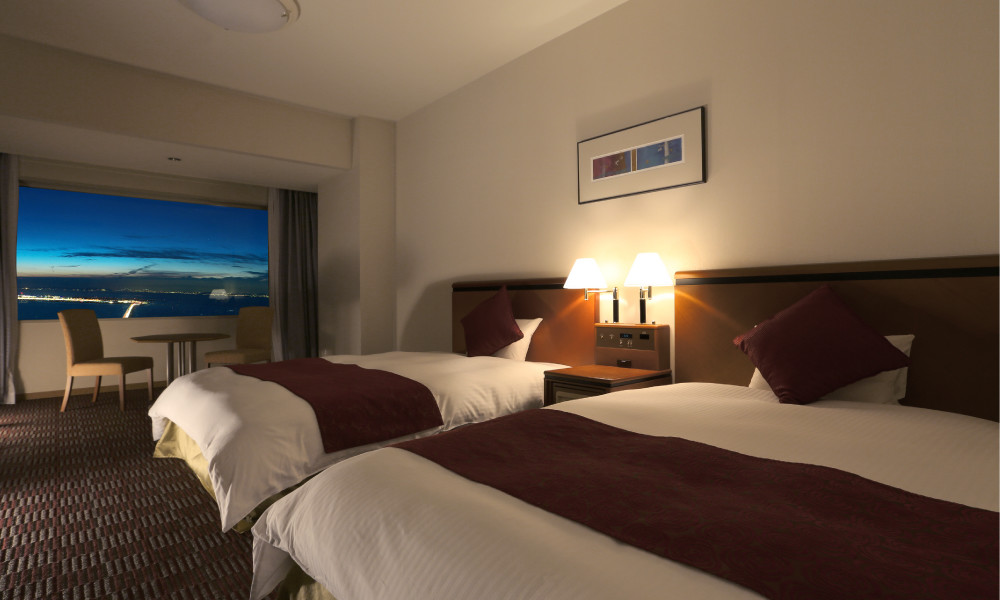 デラックスコーナーツインエアポートビュー室内写真1