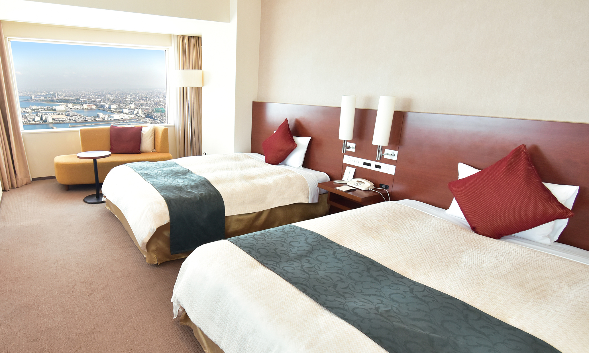 プレミアデラックスコーナーツイン エアポートビュー室内写真1