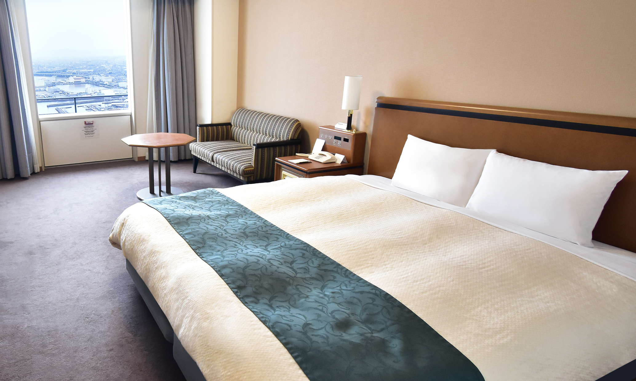 スーペリアダブル室内写真